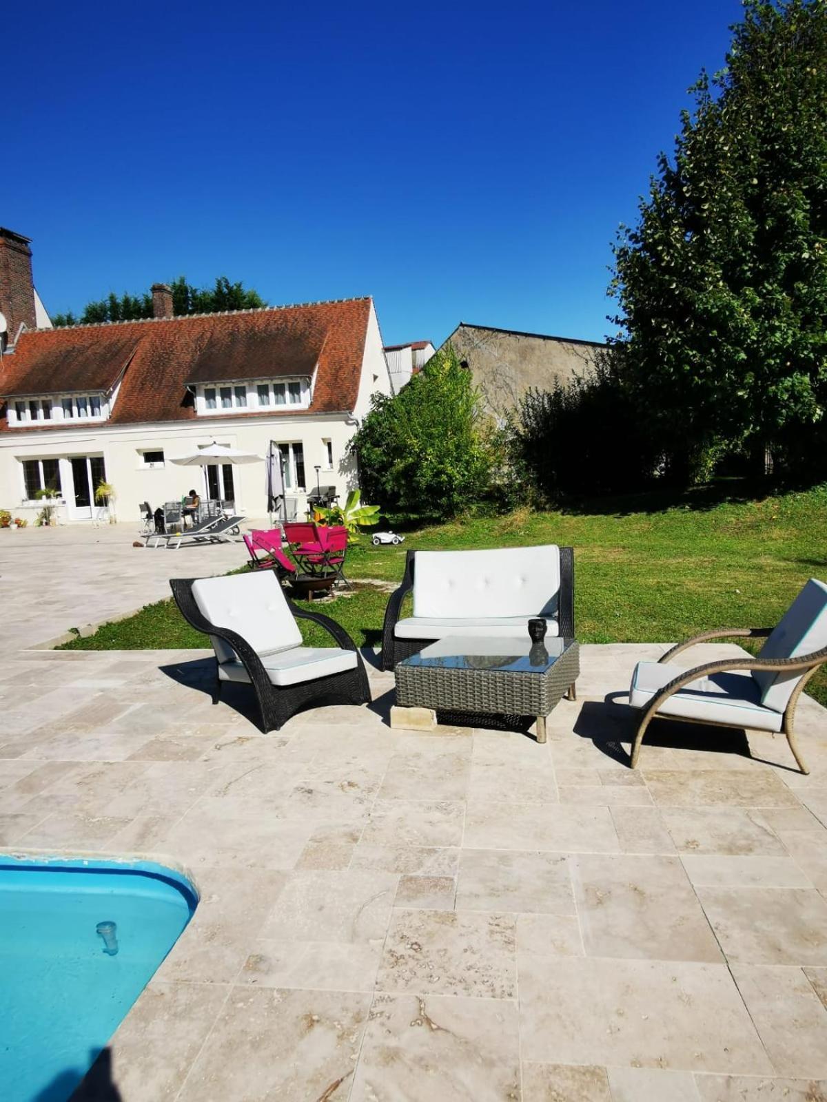 Bed and Breakfast Domaine Des Bruns Châtillon-Coligny Zewnętrze zdjęcie